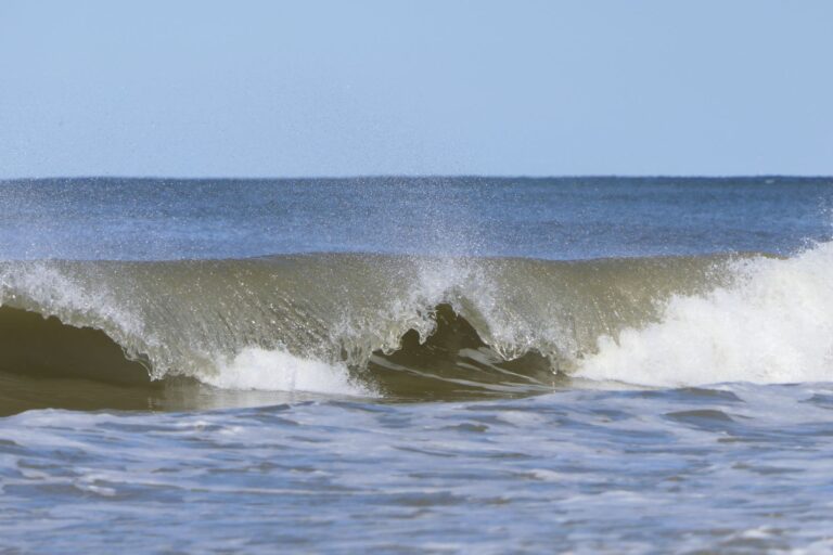 Golf texel paal 19 surfschool